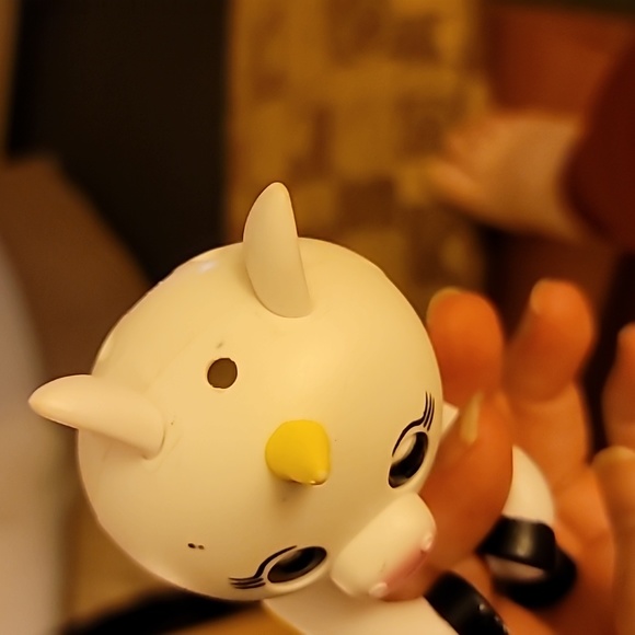 Wow Wee Untamed Fingerlings Baby Unicorn (white) Interactive Electro… - Picture 5 of 6